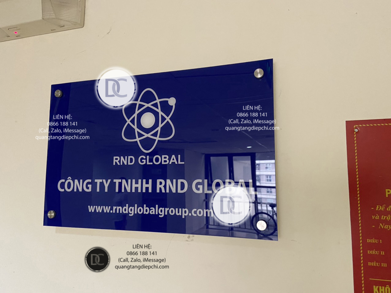 bien-cong-ty-gan-tuong