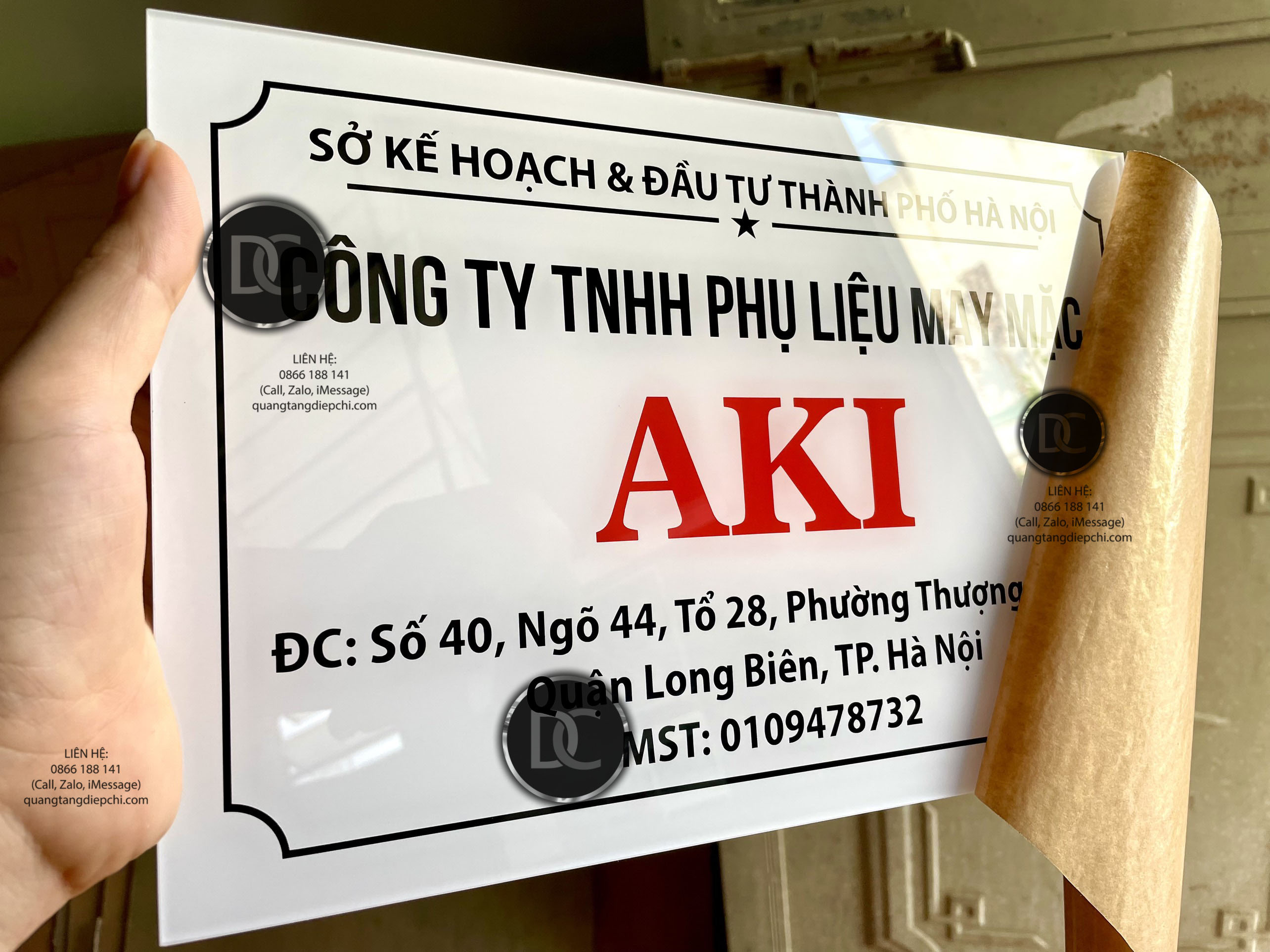 bien-cong-ty-cao-cap-mica