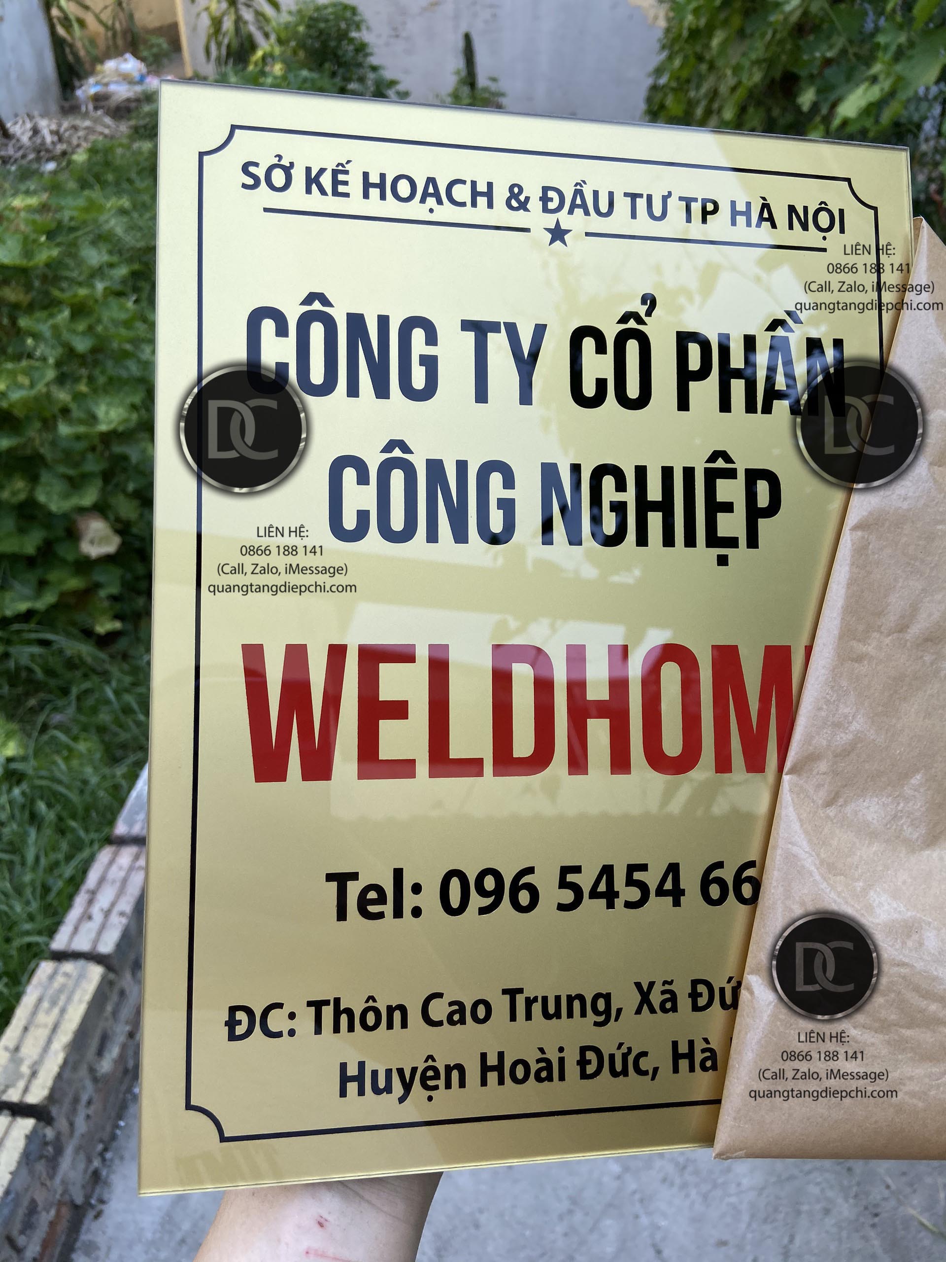 bien-cong-ty-don-gian