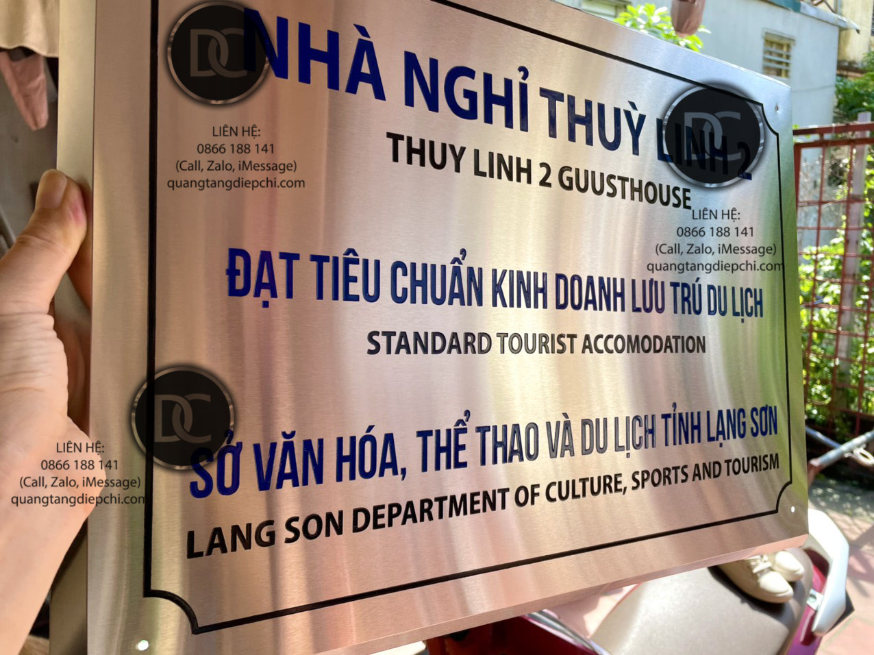 bien-cong-ty-gia-re-2