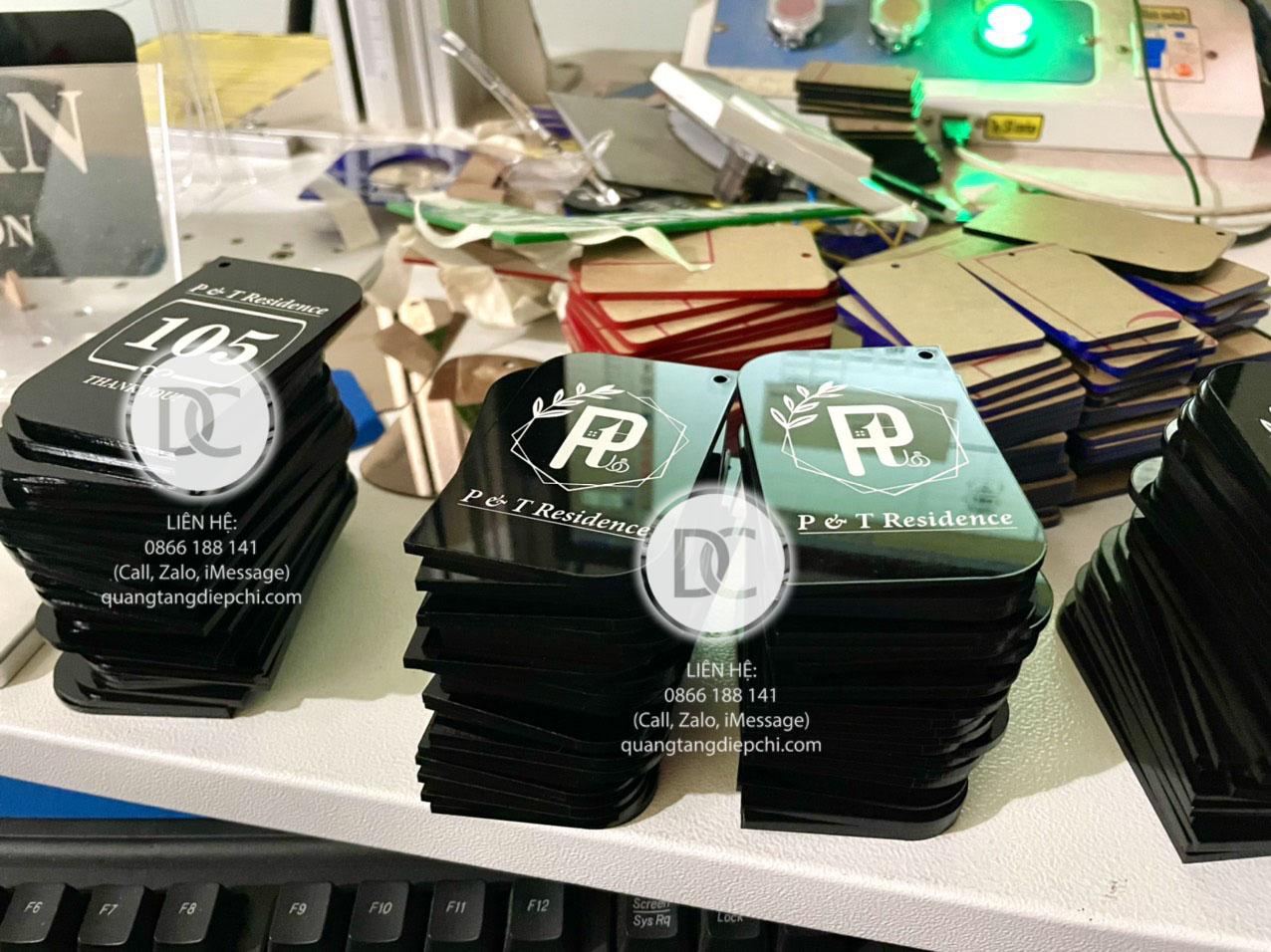 lam-moc-khoa-nha-khach